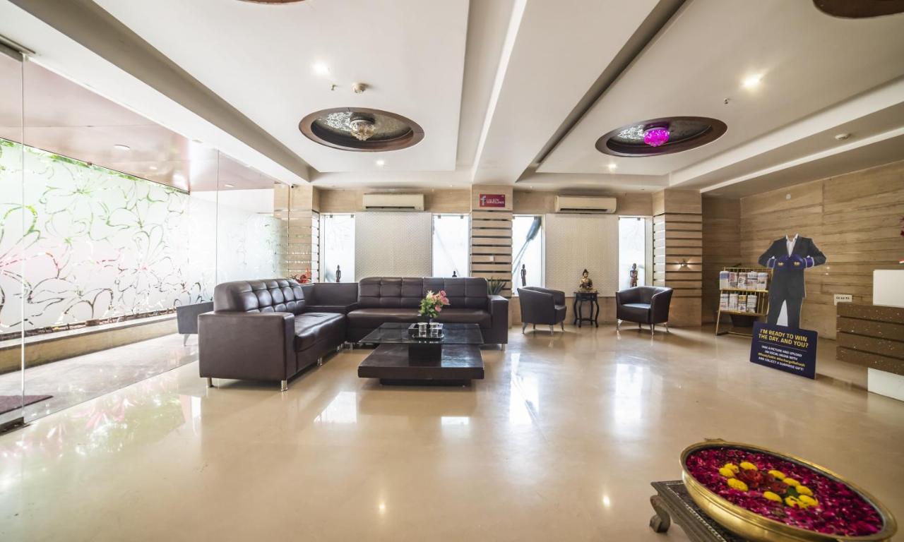 Fabhotel Tanisha Jubilee Hills Hyderabad Eksteriør bilde