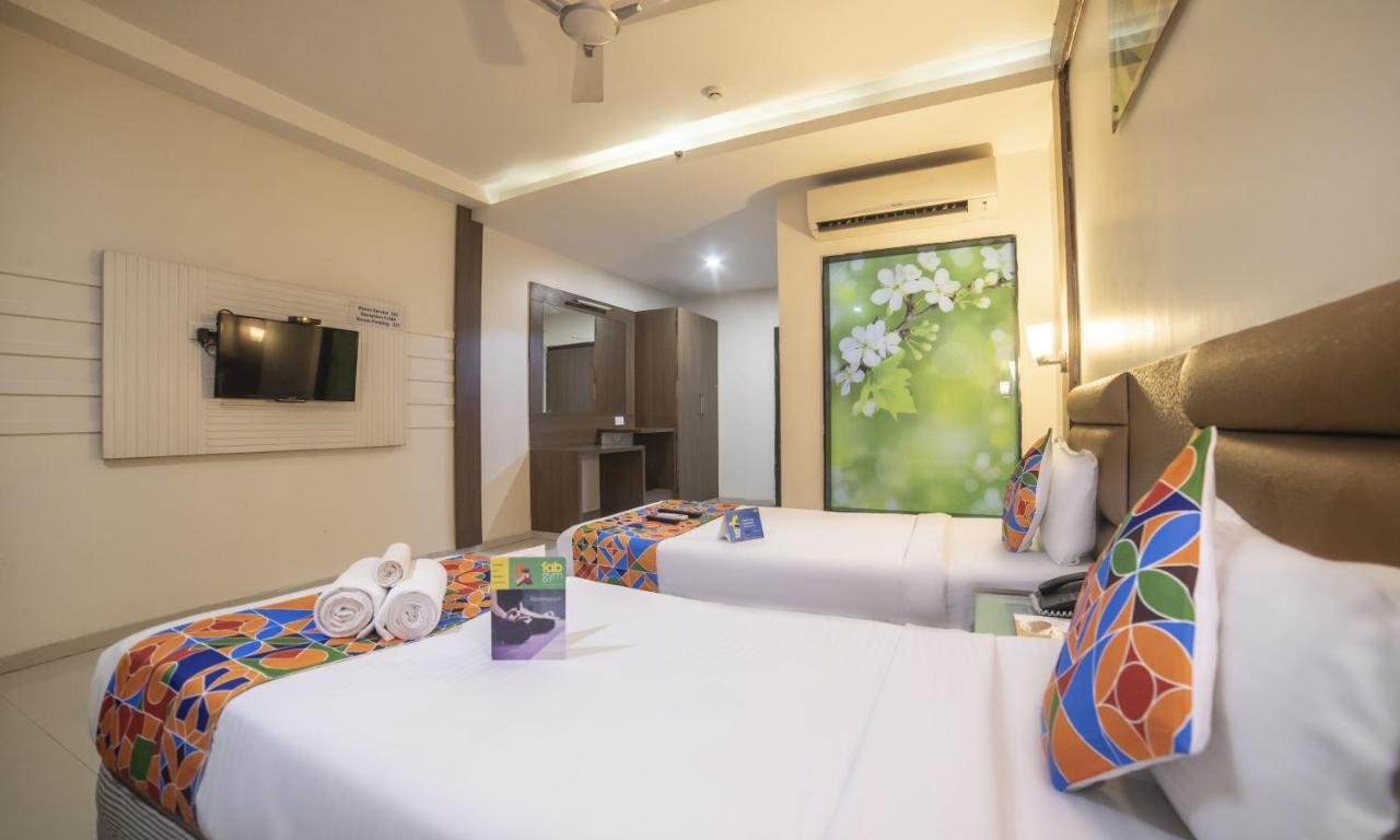 Fabhotel Tanisha Jubilee Hills Hyderabad Eksteriør bilde