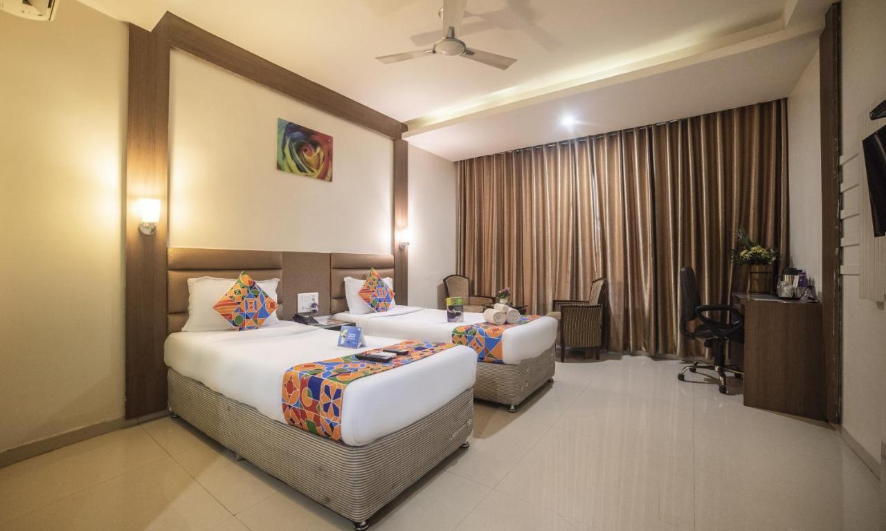 Fabhotel Tanisha Jubilee Hills Hyderabad Eksteriør bilde