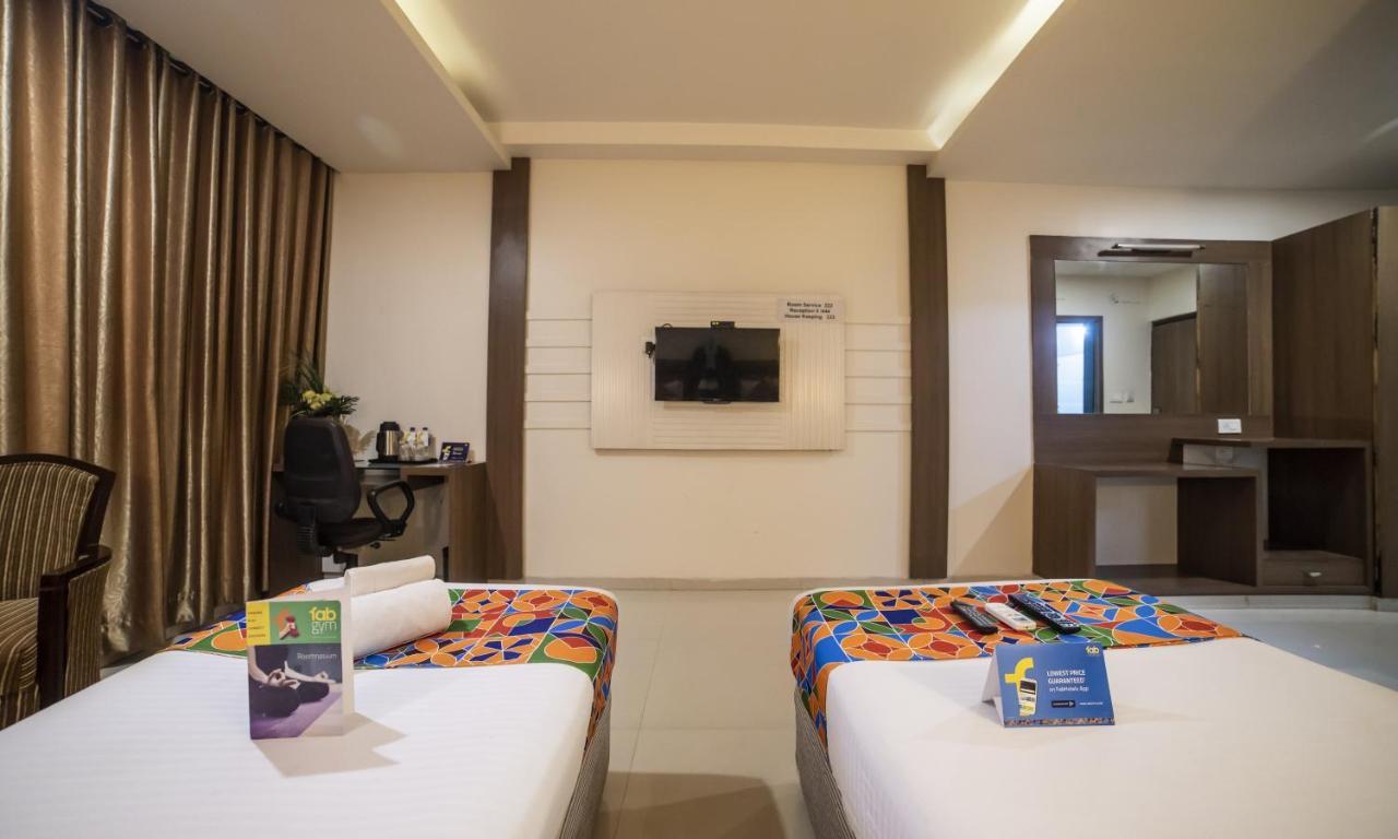 Fabhotel Tanisha Jubilee Hills Hyderabad Eksteriør bilde